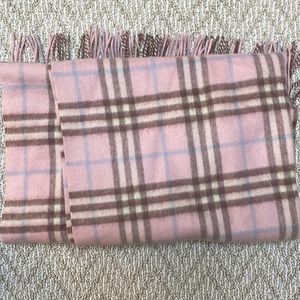 beautiful winter scarf pink burberry pattern